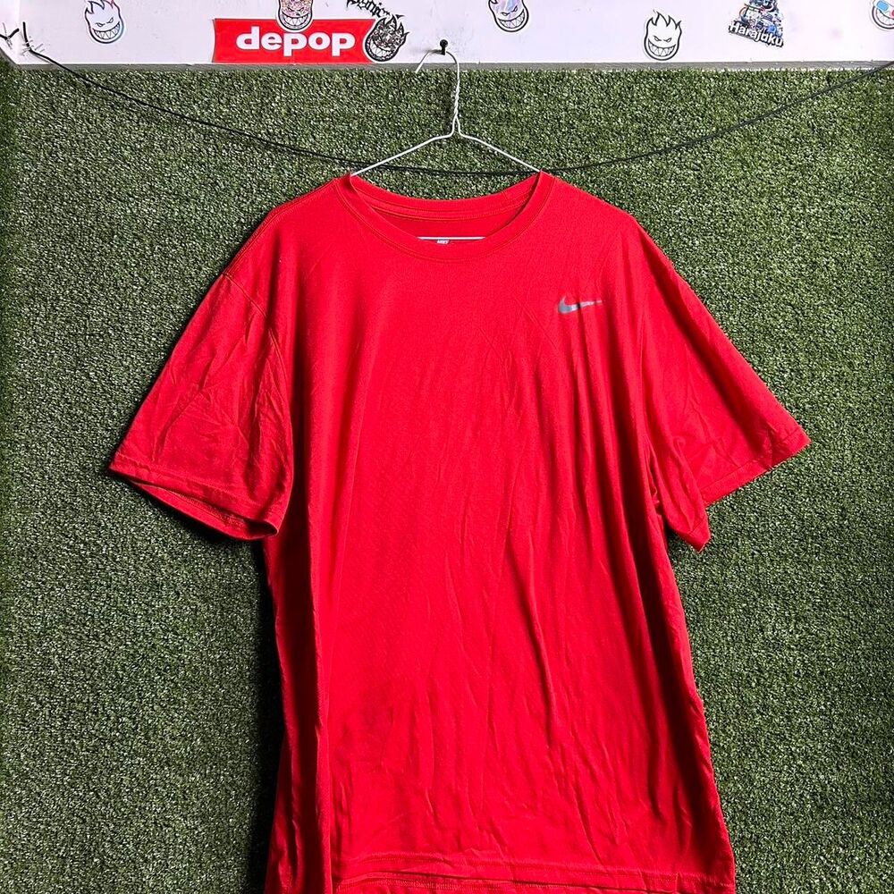 Nike Men's Red T-shirt